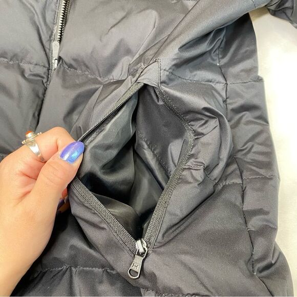 Under Armour Black Down Short Parka Size Medium - Picture 7 of 15